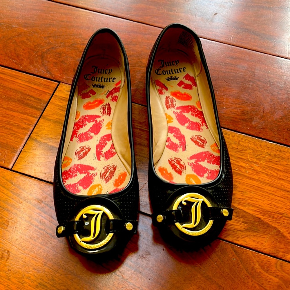 Womens size 7 Med Juicy Couture shoes